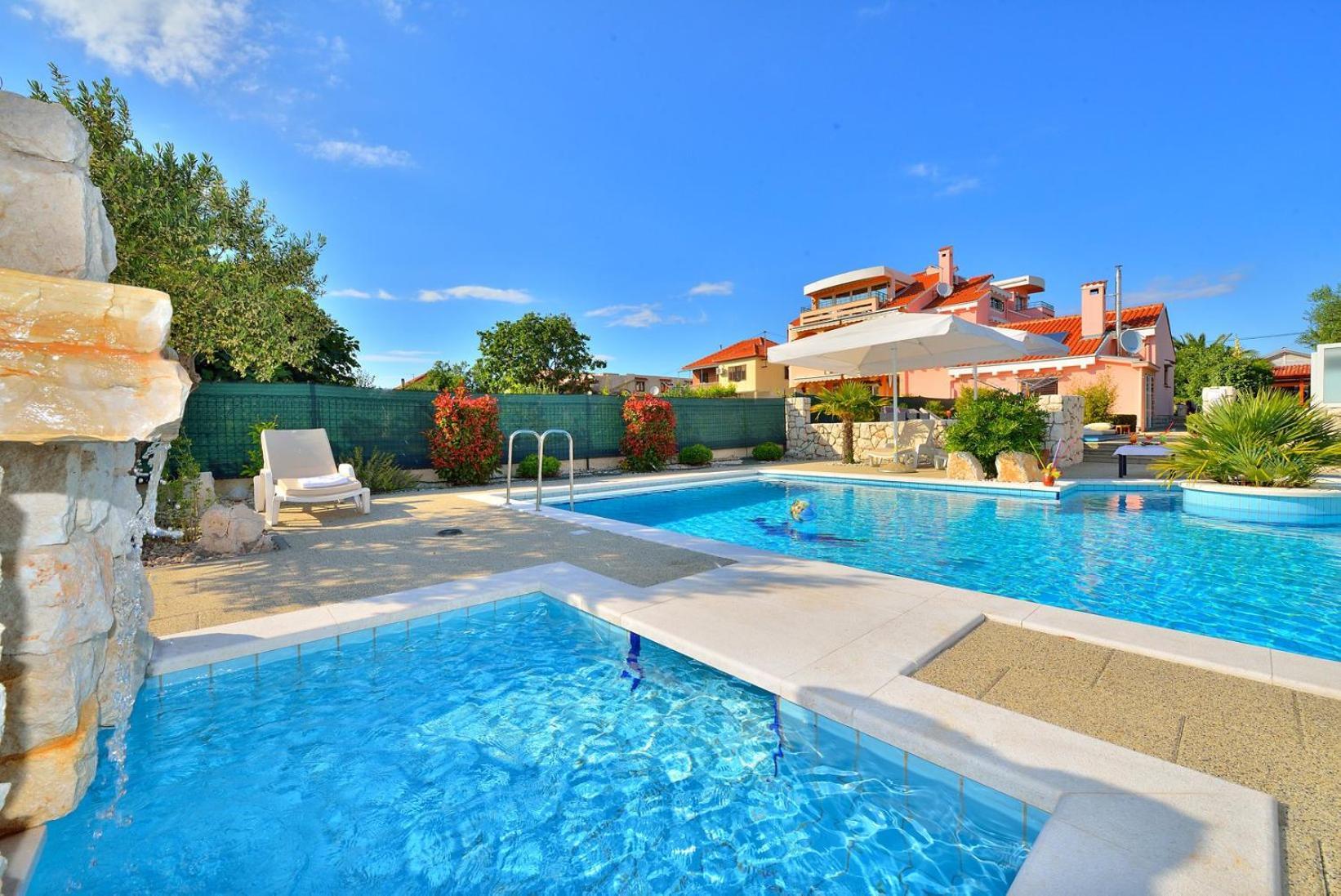 Villa Dalmatina Zadar Mit Pool Exterior photo