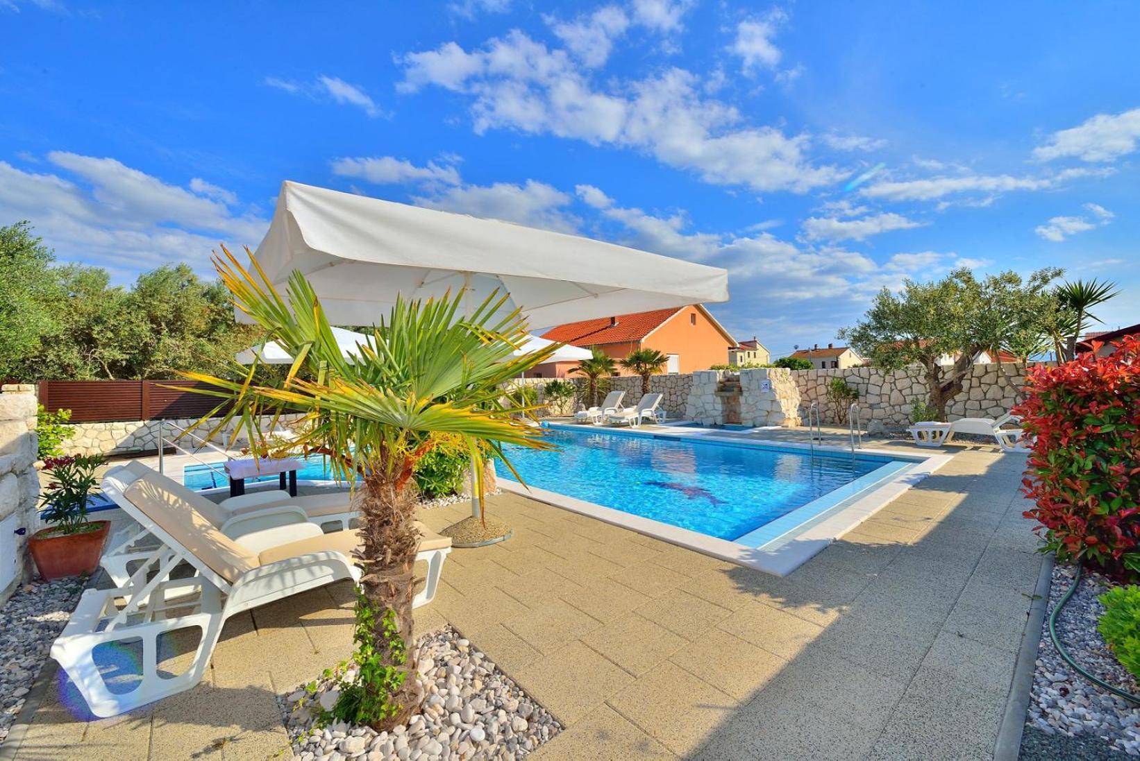Villa Dalmatina Zadar Mit Pool Exterior photo